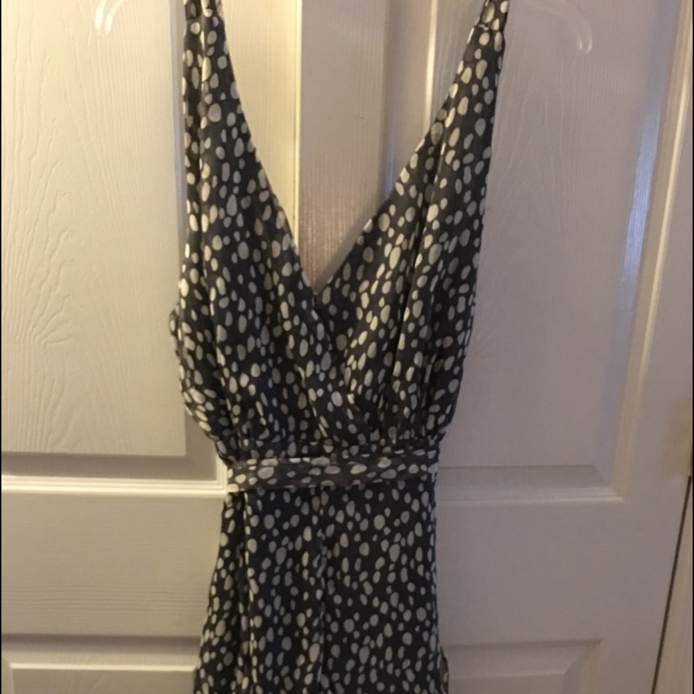 Adorable dress! Black, gray and white